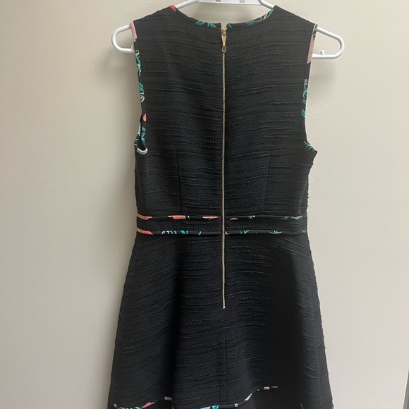 KATE SPADE - Black Sleeveless Dress with floral piping. Gold zipper. Size 4. - Picture 2 of 3
